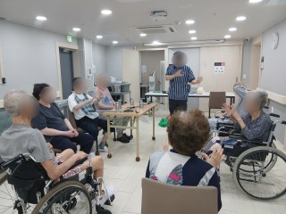2026년 7월 첫째 주 신체 프로그램_실버 스포츠 '자석컵 활동’